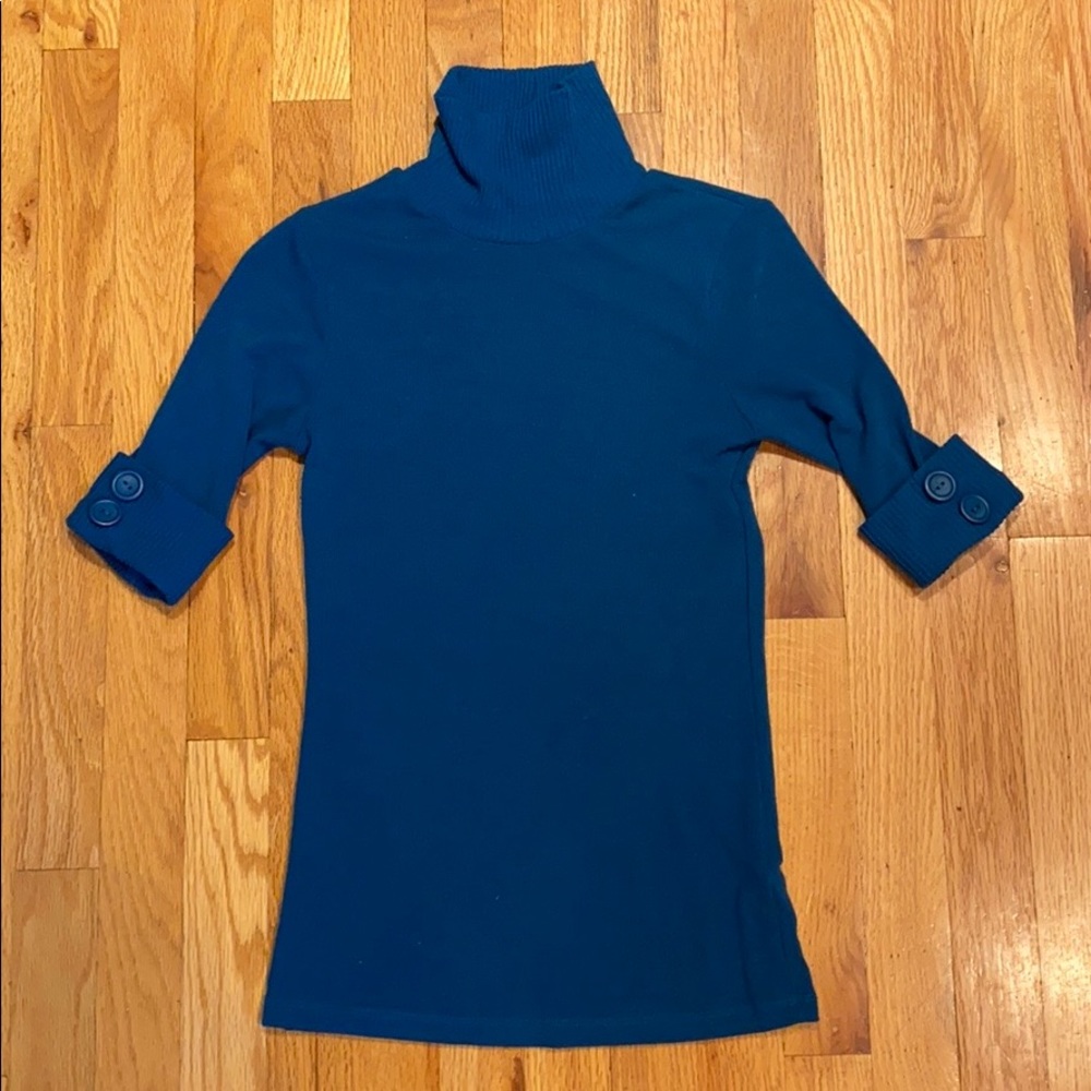 3 for $15 SALE Forever 21 short sleeve turtleneck top